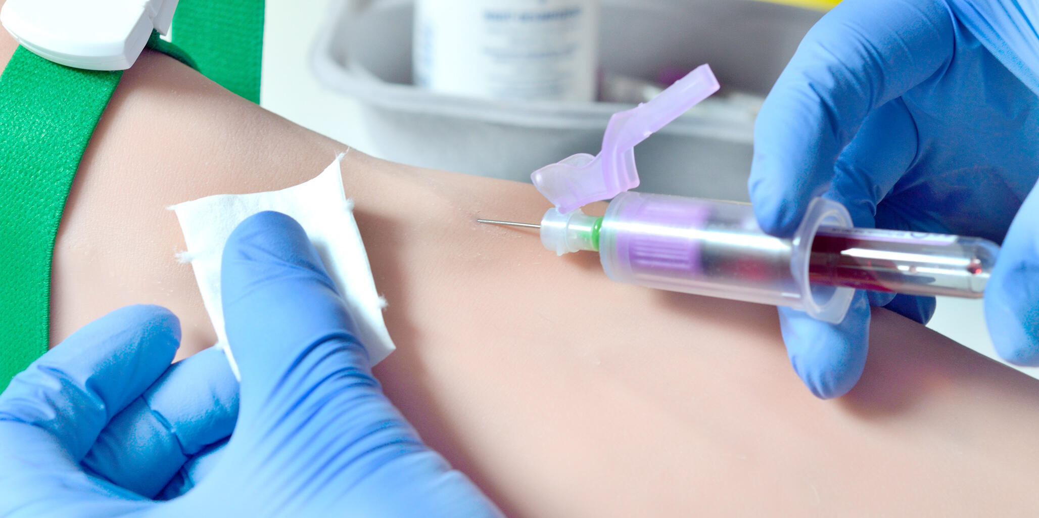 BLUTABNAHME in der zahnärztlichen Praxis - vom Einstieg bis zum Trouble Management